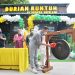 Raffi Ahmad dan Gubri Syamsuar Nikmati Level Baru Makan Durian saat Grand Opening Durian Runtuh