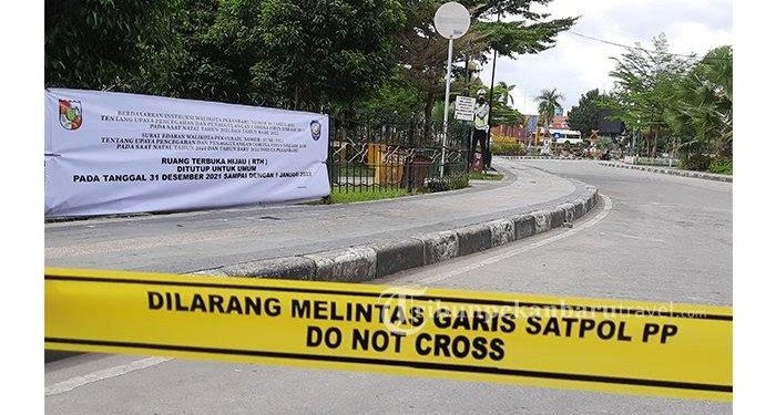 Jelang Malam Pergantian Tahun Baru, Satpol PP Pekanbaru Tutup Dua RTH