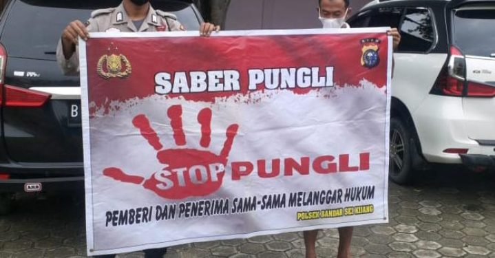 Sambangi Supir Lintas Provinsi, Polsek Bandar Sei Kijang Edukasi Soal Saber Pungli